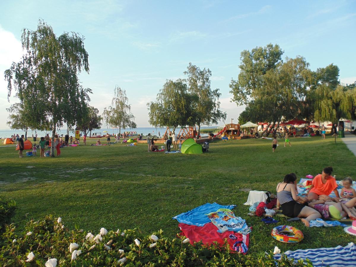 Almos Apartman Siofok Bagian luar foto